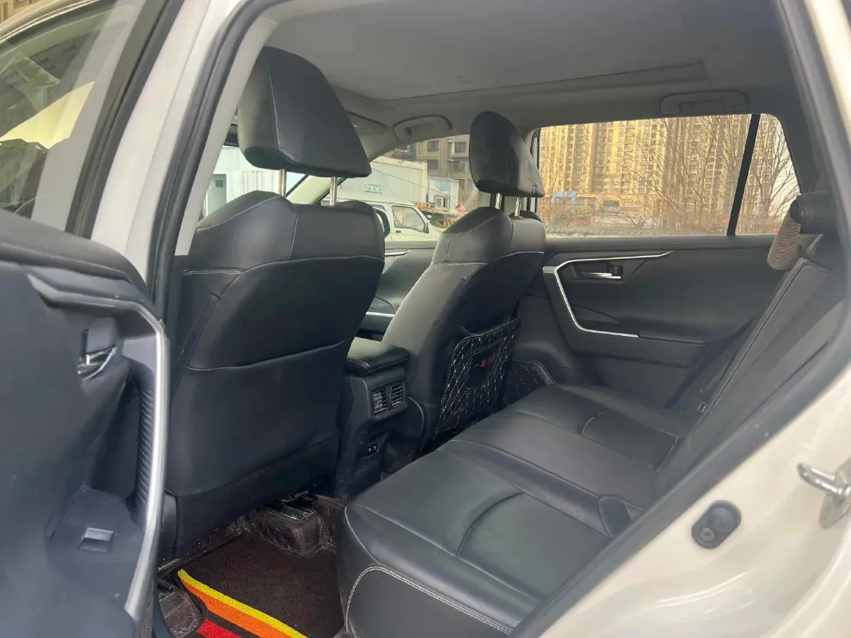 2021 Toyota RAV4 2.0L 171HP L4 CVT,autocango,china used car exporter,china ev exporter,chinese used car exporter,chinese used ev exporter