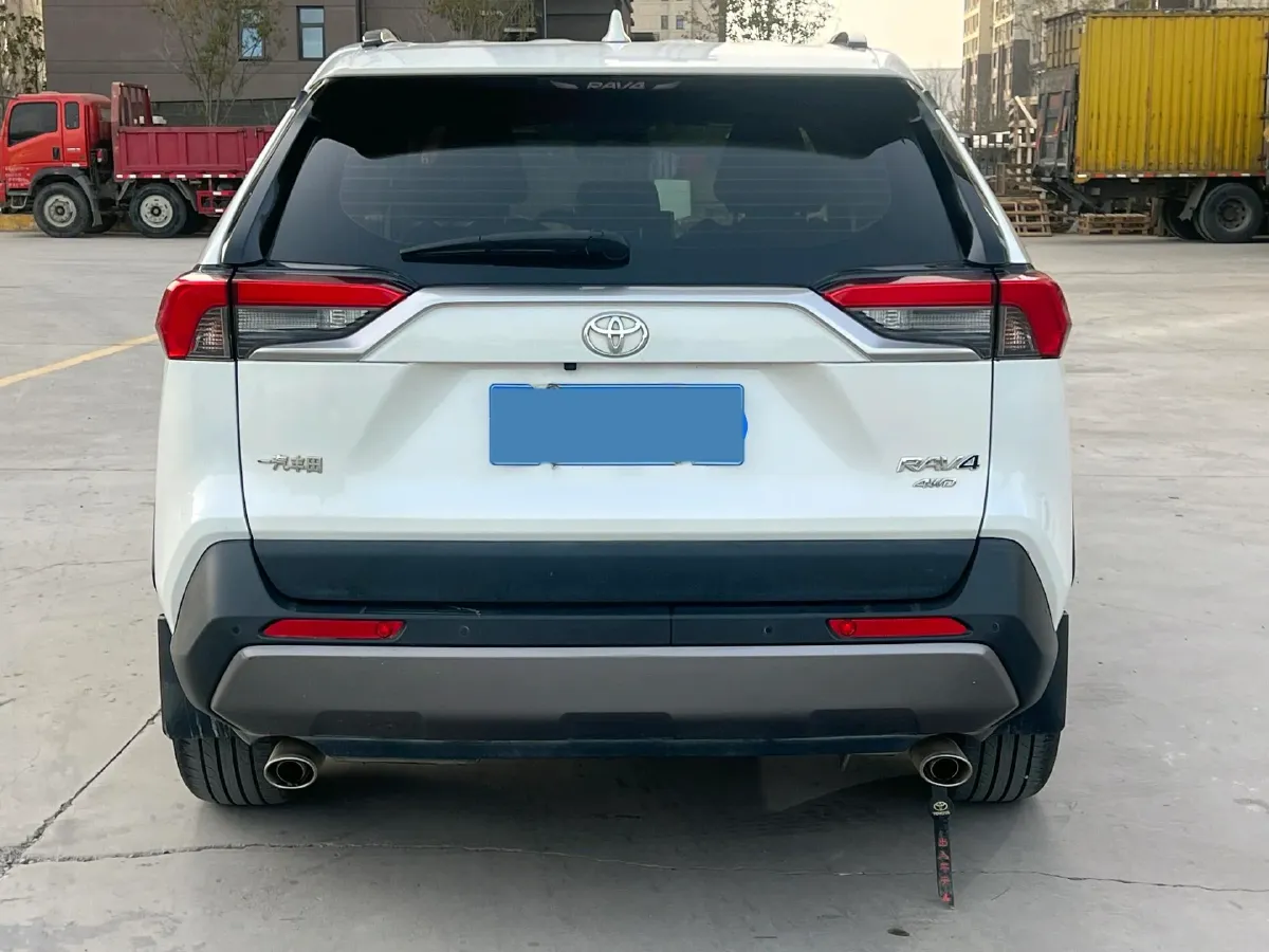 2021 Toyota RAV4 2.0L 171HP L4 CVT,autocango,china used car exporter,china ev exporter,chinese used car exporter,chinese used ev exporter