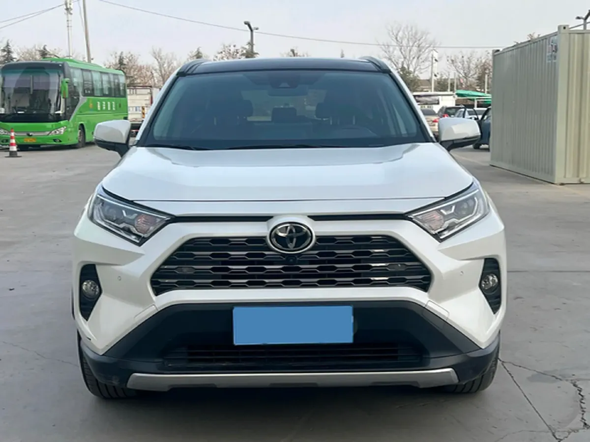 2021 Toyota RAV4 2.0L 171HP L4 CVT,autocango,china used car exporter,china ev exporter,chinese used car exporter,chinese used ev exporter