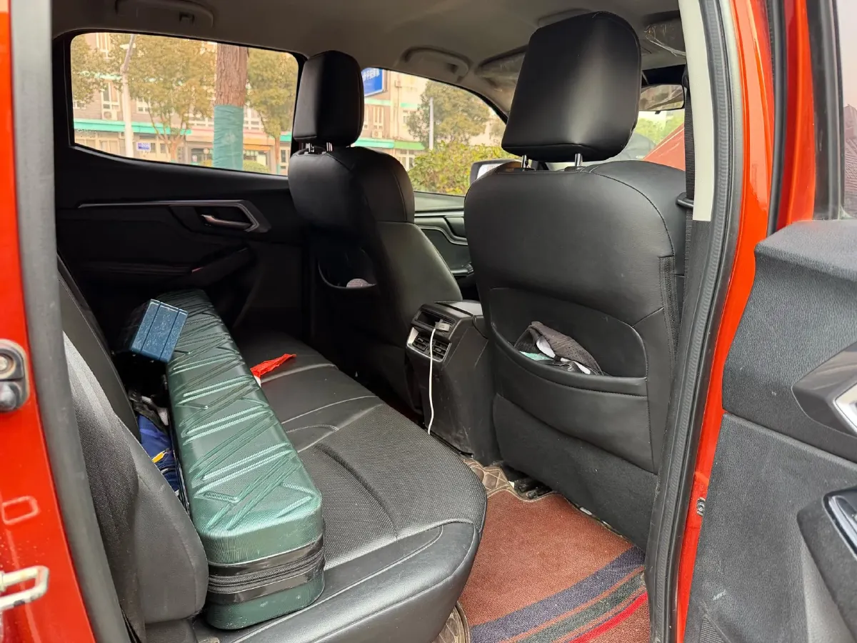 2021 Isuzu D-MAX 1.9T 163HP L4 6AT,autocango,china used car exporter,china ev exporter,chinese used car exporter,chinese used ev exporter