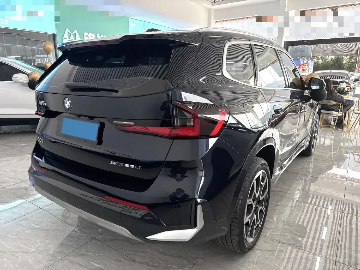 2023 BMW X1 2.0T 204HP L4 7DCT,autocango,china used car exporter,china ev exporter,chinese used car exporter,chinese used ev exporter