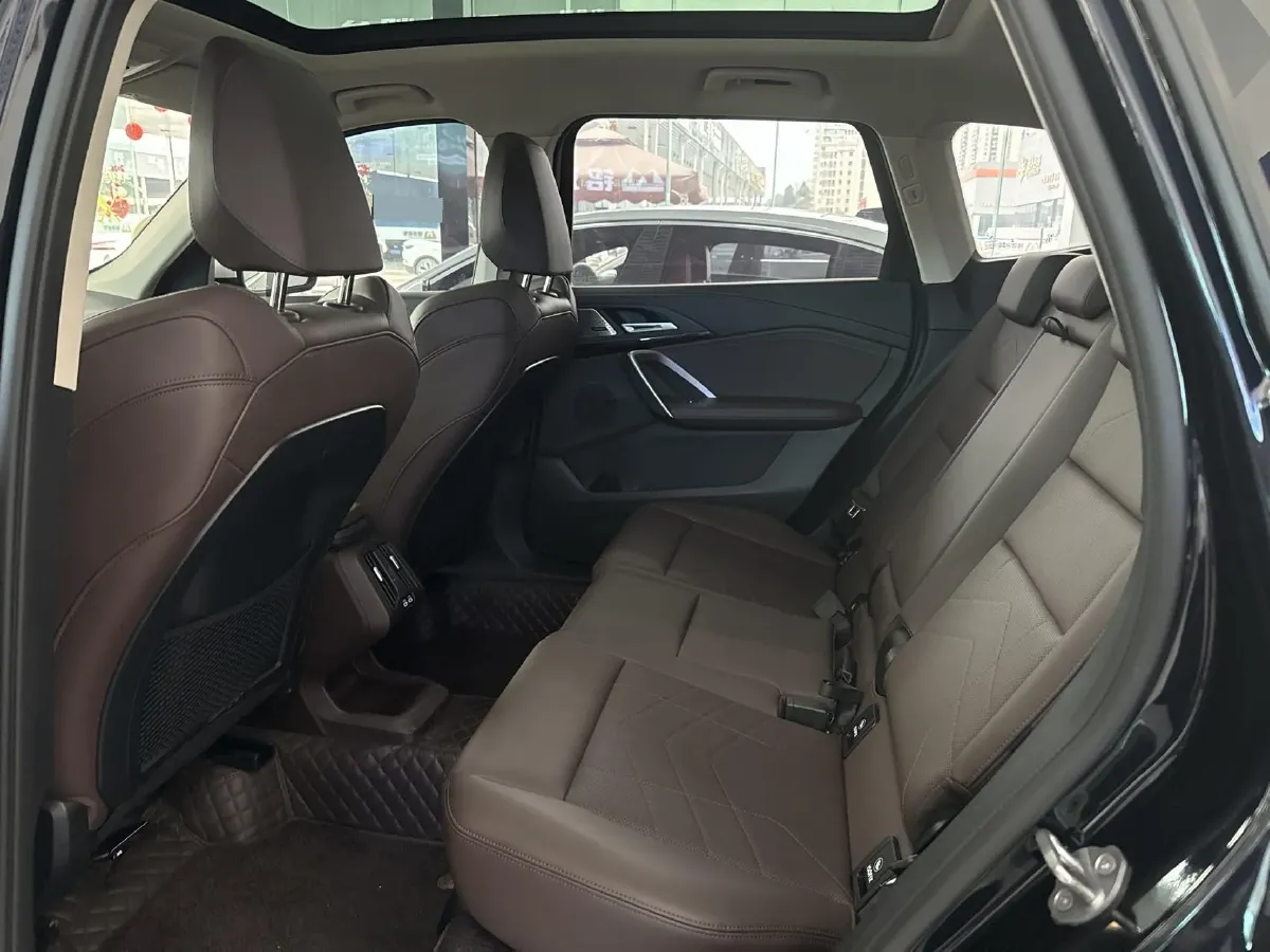 2023 BMW X1 2.0T 204HP L4 7DCT,autocango,china used car exporter,china ev exporter,chinese used car exporter,chinese used ev exporter