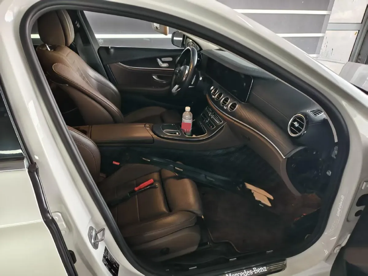 2020 Mercedes-Benz E Class 1.5T 184HP L4 9AT,autocango,china used car exporter,china ev exporter,chinese used car exporter,chinese used ev exporter