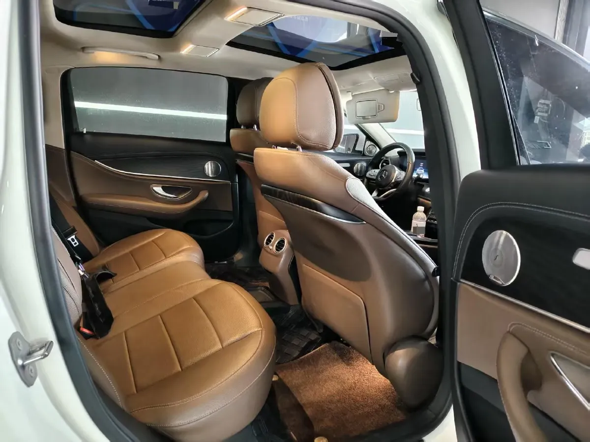 2020 Mercedes-Benz E Class 1.5T 184HP L4 9AT,autocango,china used car exporter,china ev exporter,chinese used car exporter,chinese used ev exporter