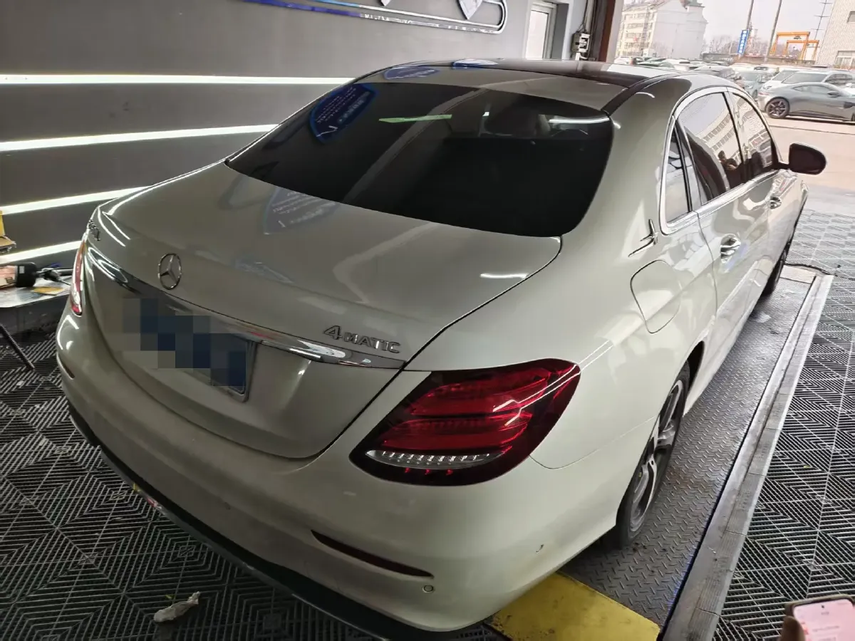 2020 Mercedes-Benz E Class 1.5T 184HP L4 9AT,autocango,china used car exporter,china ev exporter,chinese used car exporter,chinese used ev exporter