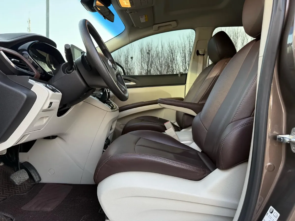 2022 Buick GL8 2.0T 237HP L4 9AT,autocango,china used car exporter,china ev exporter,chinese used car exporter,chinese used ev exporter