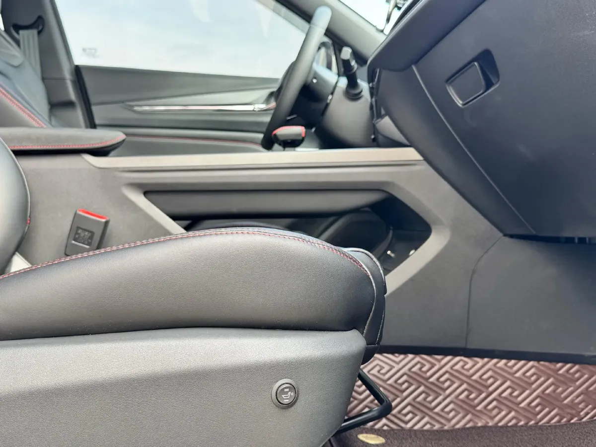 2025 ChangAn X5 PLUS 1.5T 188HP L4 7DCT,autocango,china used car exporter,china ev exporter,chinese used car exporter,chinese used ev exporter