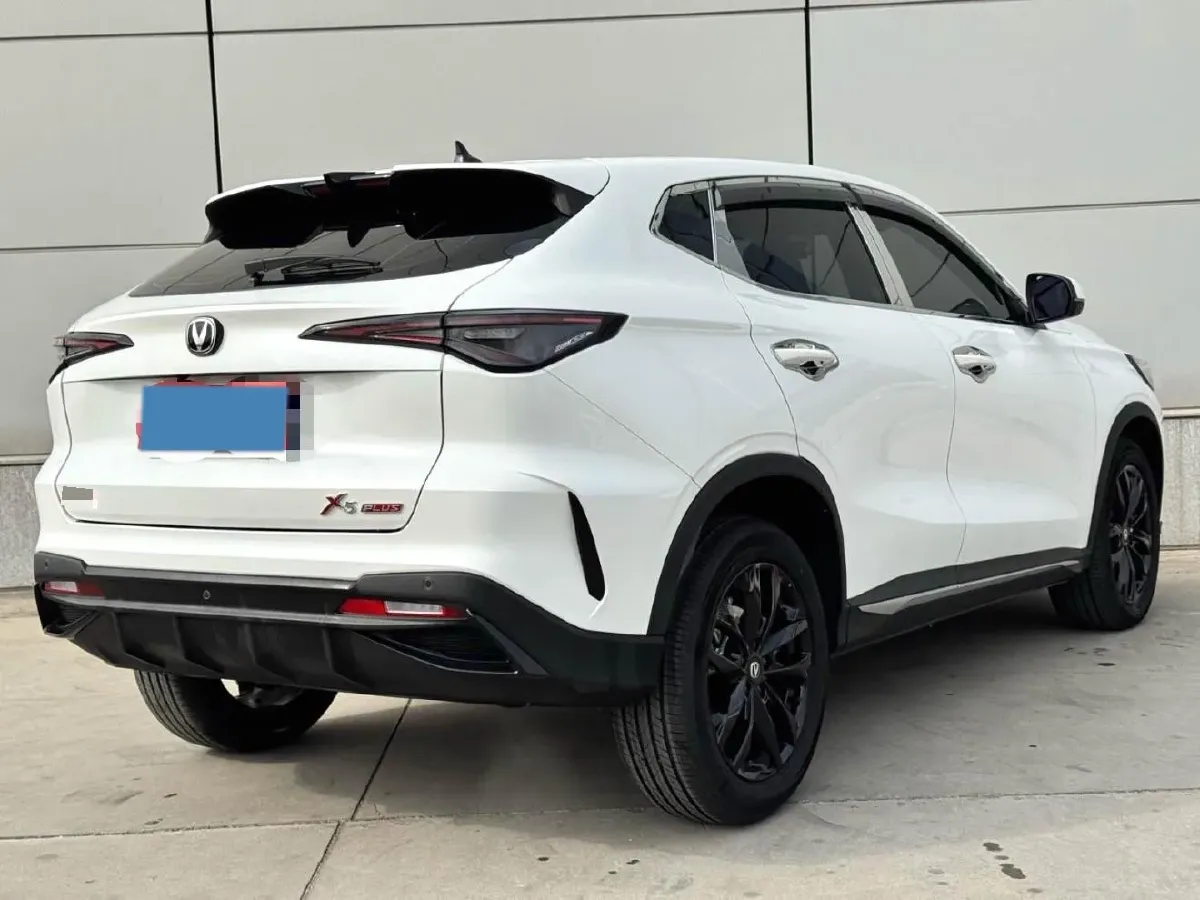 2025 ChangAn X5 PLUS 1.5T 188HP L4 7DCT,autocango,china used car exporter,china ev exporter,chinese used car exporter,chinese used ev exporter