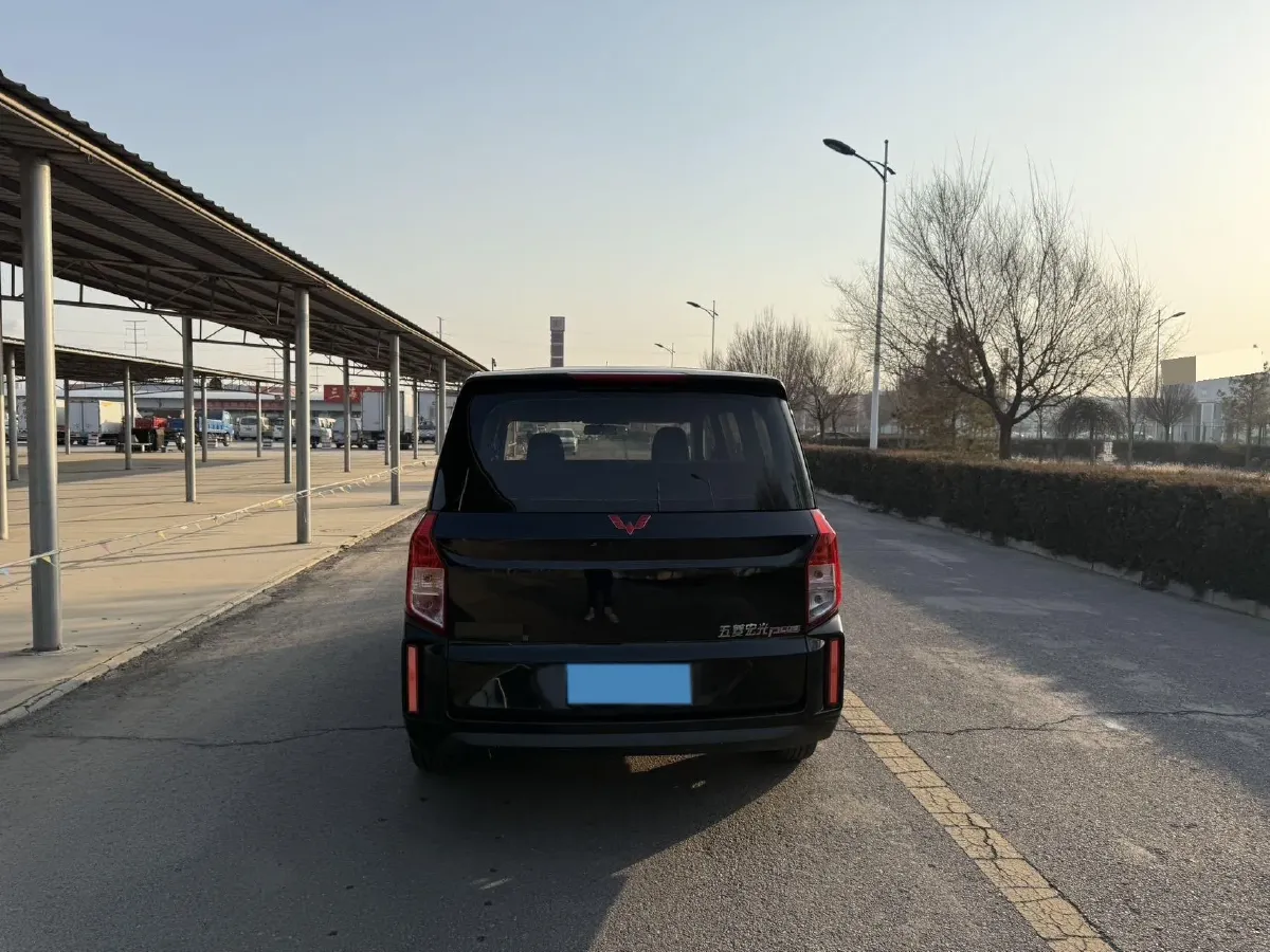 2020 WuLing HongGuang Plus 1.5T 147HP L4 6MT,autocango,china used car exporter,china ev exporter,chinese used car exporter,chinese used ev exporter