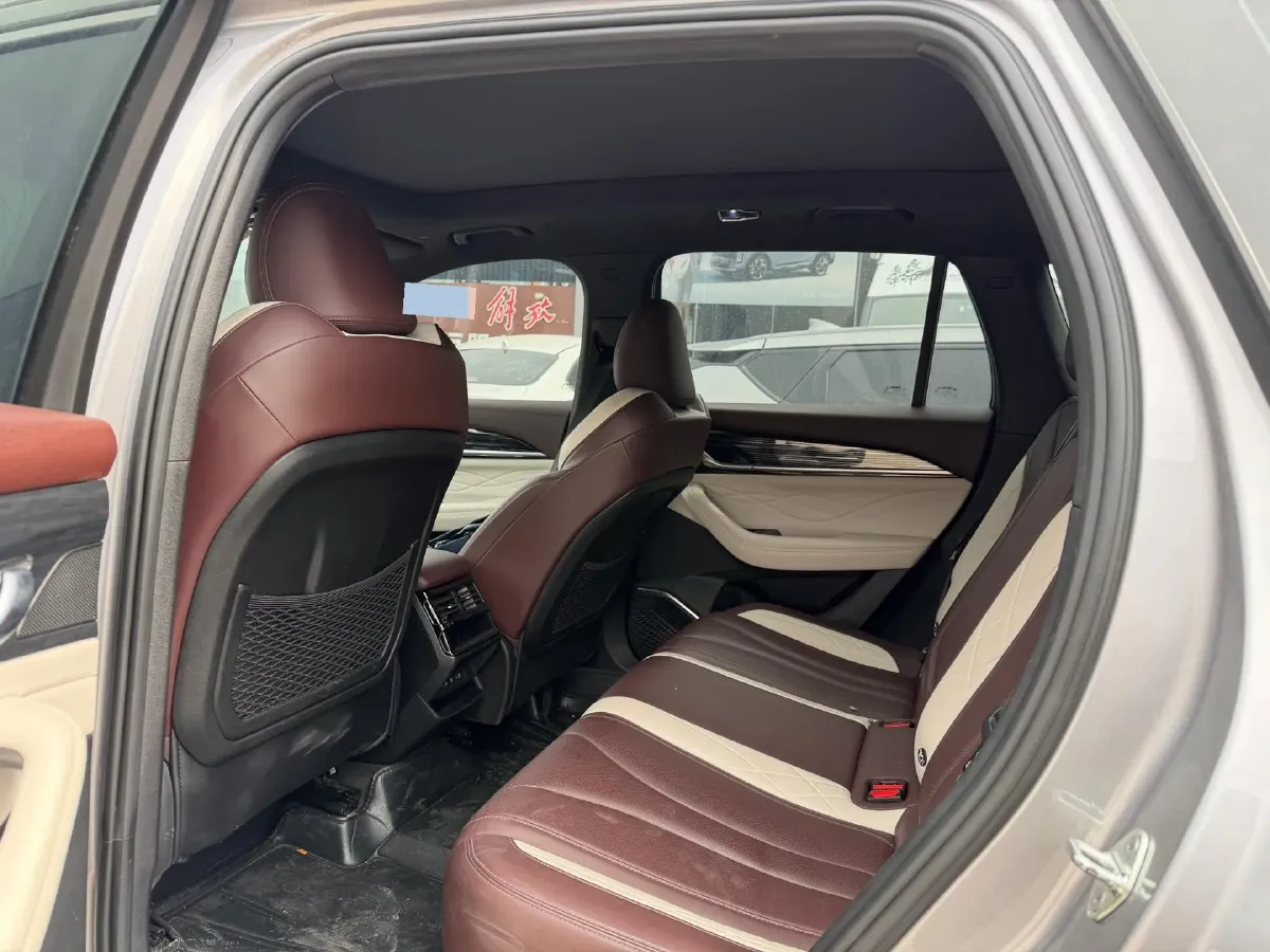 2021 Geely Monjaro 2.0T 218HP L4 7DCT,autocango,china used car exporter,china ev exporter,chinese used car exporter,chinese used ev exporter