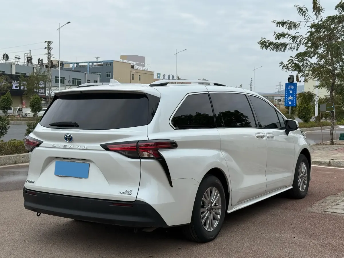 2021 Toyota Sienna 2.5L 192HP L4 E-CVT Hybrid,autocango,china used car exporter,china ev exporter,chinese used car exporter,chinese used ev exporter