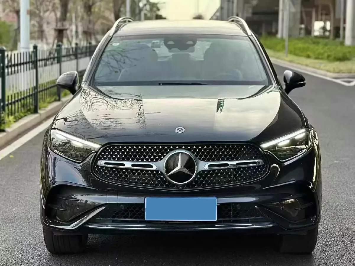 2023 Mercedes-Benz GLC Class 2.0T 258HP L4 9AT,autocango,china used car exporter,china ev exporter,chinese used car exporter,chinese used ev exporter