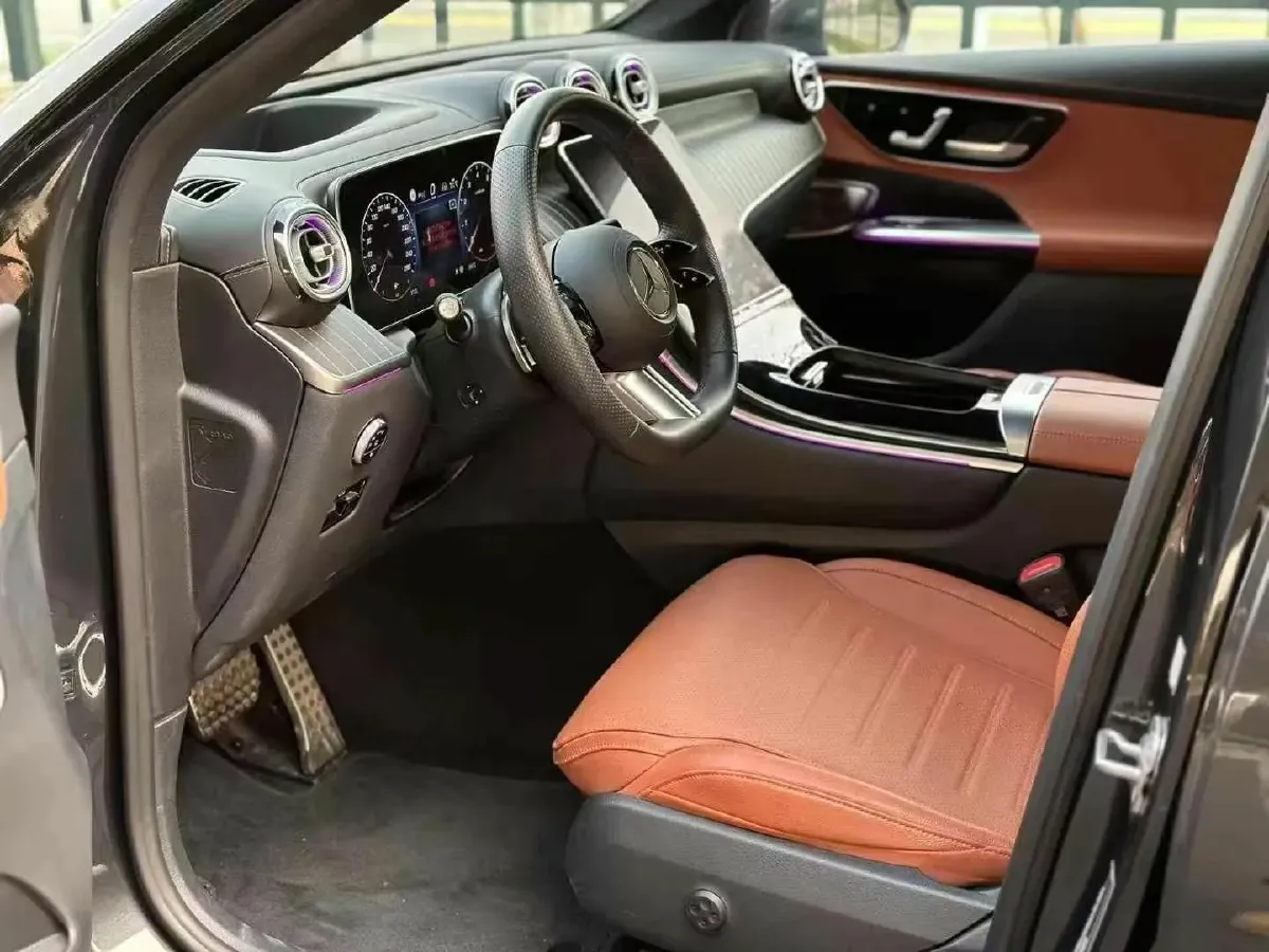 2023 Mercedes-Benz GLC Class 2.0T 258HP L4 9AT,autocango,china used car exporter,china ev exporter,chinese used car exporter,chinese used ev exporter