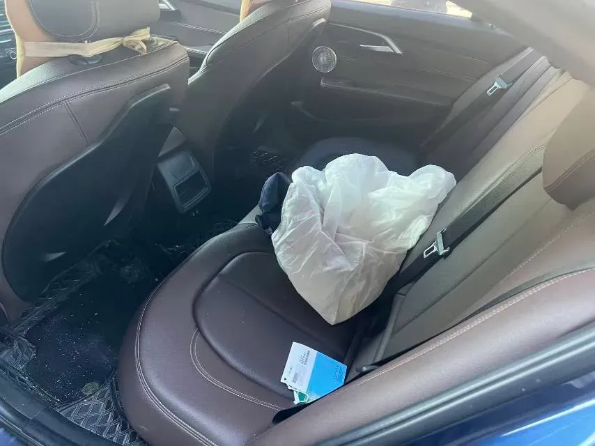 2021 BMW 1 Series 1.5T 140HP L3 7DCT,autocango,china used car exporter,china ev exporter,chinese used car exporter,chinese used ev exporter