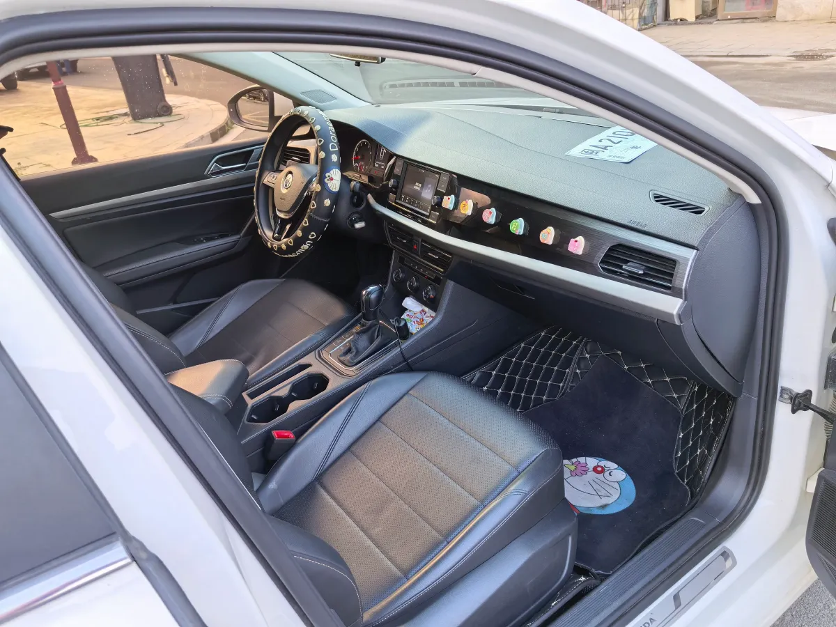 2018 Volkswagen Lavida 1.2T 116HP L4 7DCT,autocango,china used car exporter,china ev exporter,chinese used car exporter,chinese used ev exporter