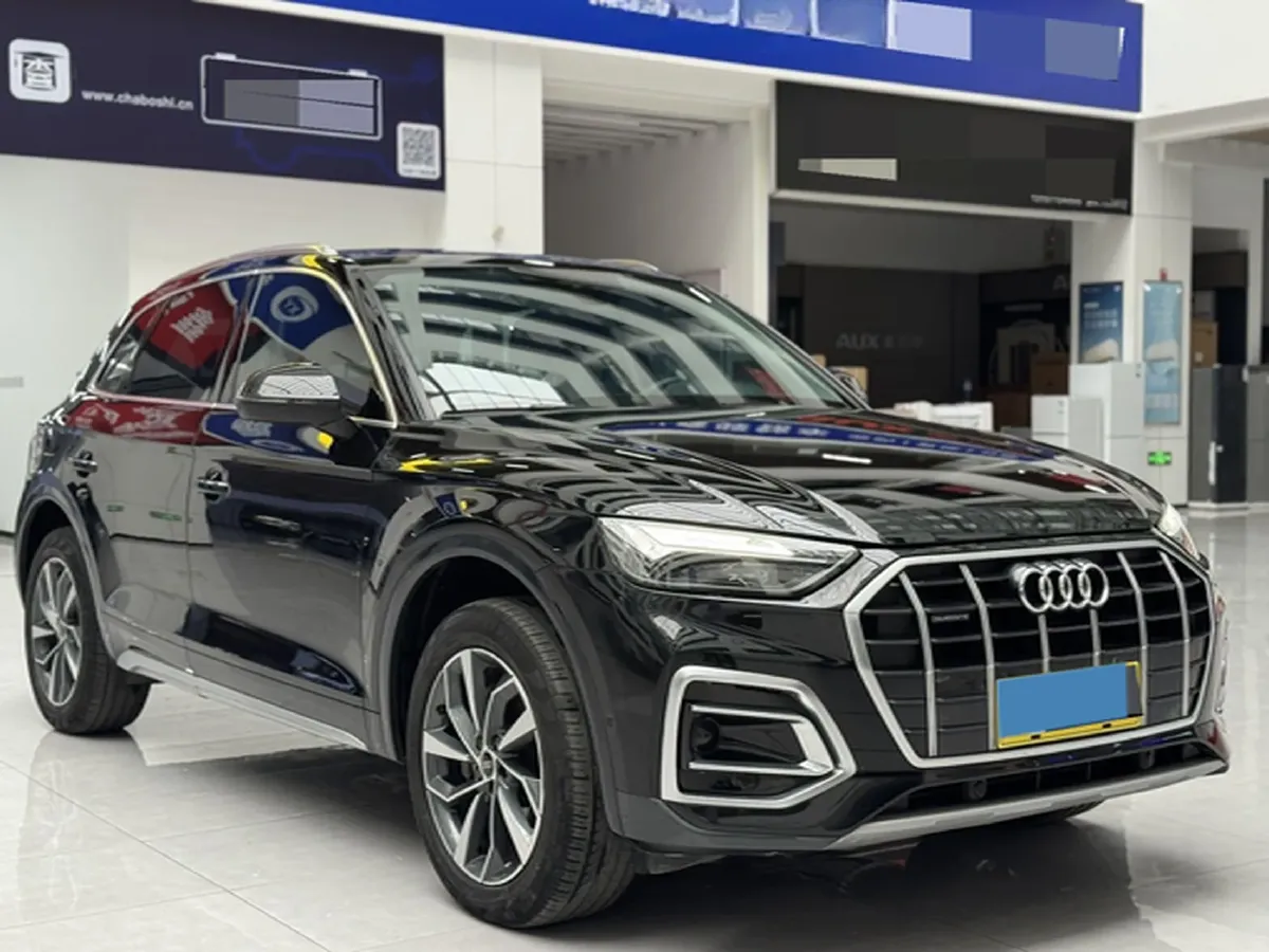 2022 Audi Q5L 2.0T 190HP L4 7DCT,autocango,china used car exporter,china ev exporter,chinese used car exporter,chinese used ev exporter
