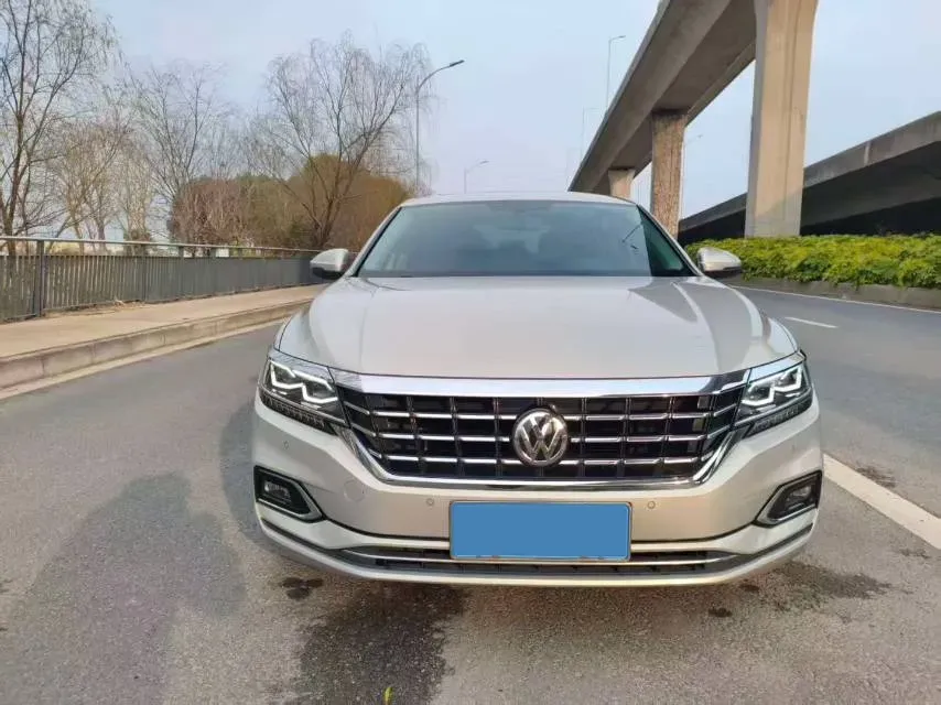 2019 Volvo V40 1.5T 152HP L4 6AT,autocango,china used car exporter,china ev exporter,chinese used car exporter,chinese used ev exporter