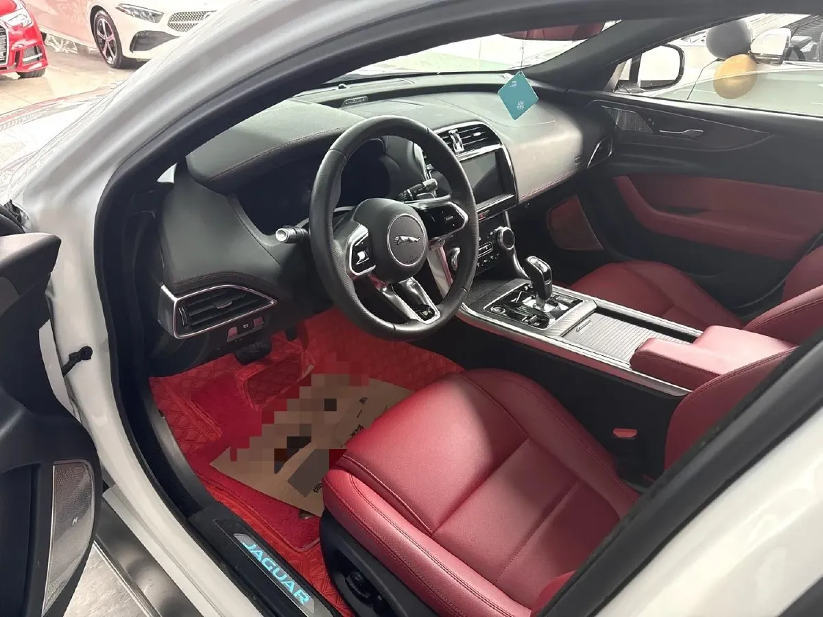 2021 Jaguar XEL 2.0T 200HP L4 8AT,autocango,china used car exporter,china ev exporter,chinese used car exporter,chinese used ev exporter