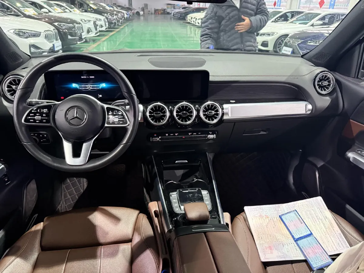 2022 Mercedes-Benz GLB Class 2.0T 190HP L4 8DCT,autocango,china used car exporter,china ev exporter,chinese used car exporter,chinese used ev exporter