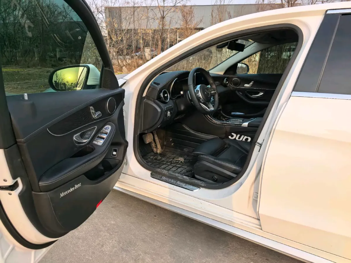 2021 Mercedes-Benz C Class 1.5T 156HP L4 9AT,autocango,china used car exporter,china ev exporter,chinese used car exporter,chinese used ev exporter