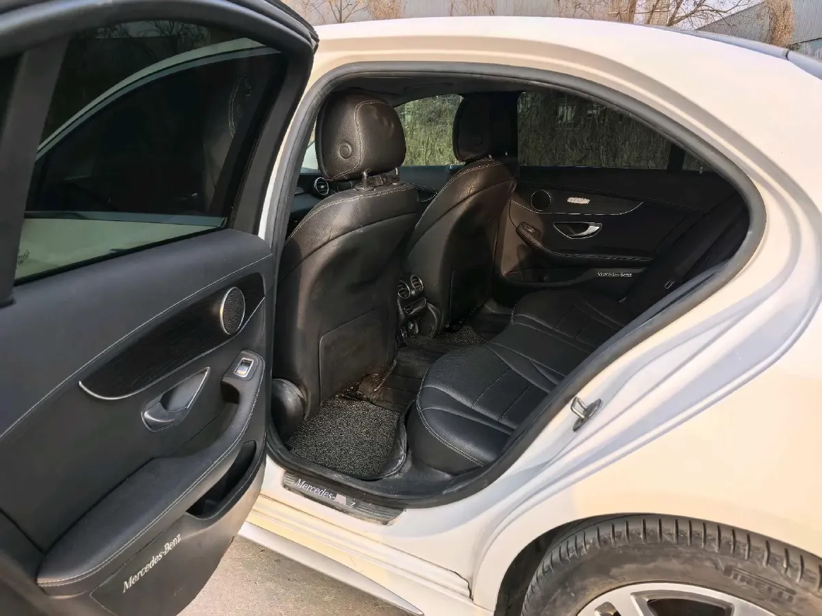 2021 Mercedes-Benz C Class 1.5T 156HP L4 9AT,autocango,china used car exporter,china ev exporter,chinese used car exporter,chinese used ev exporter