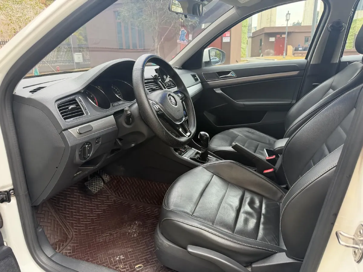 2017 Buick Excelle 1.5L 114HP L4 6AT,autocango,china used car exporter,china ev exporter,chinese used car exporter,chinese used ev exporter