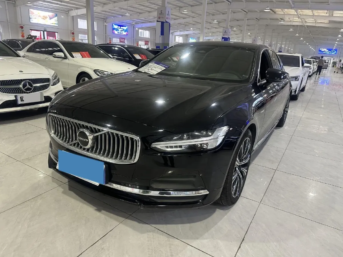 2023 Volvo S90 2.0T 250HP L4 8AT,autocango,china used car exporter,china ev exporter,chinese used car exporter,chinese used ev exporter