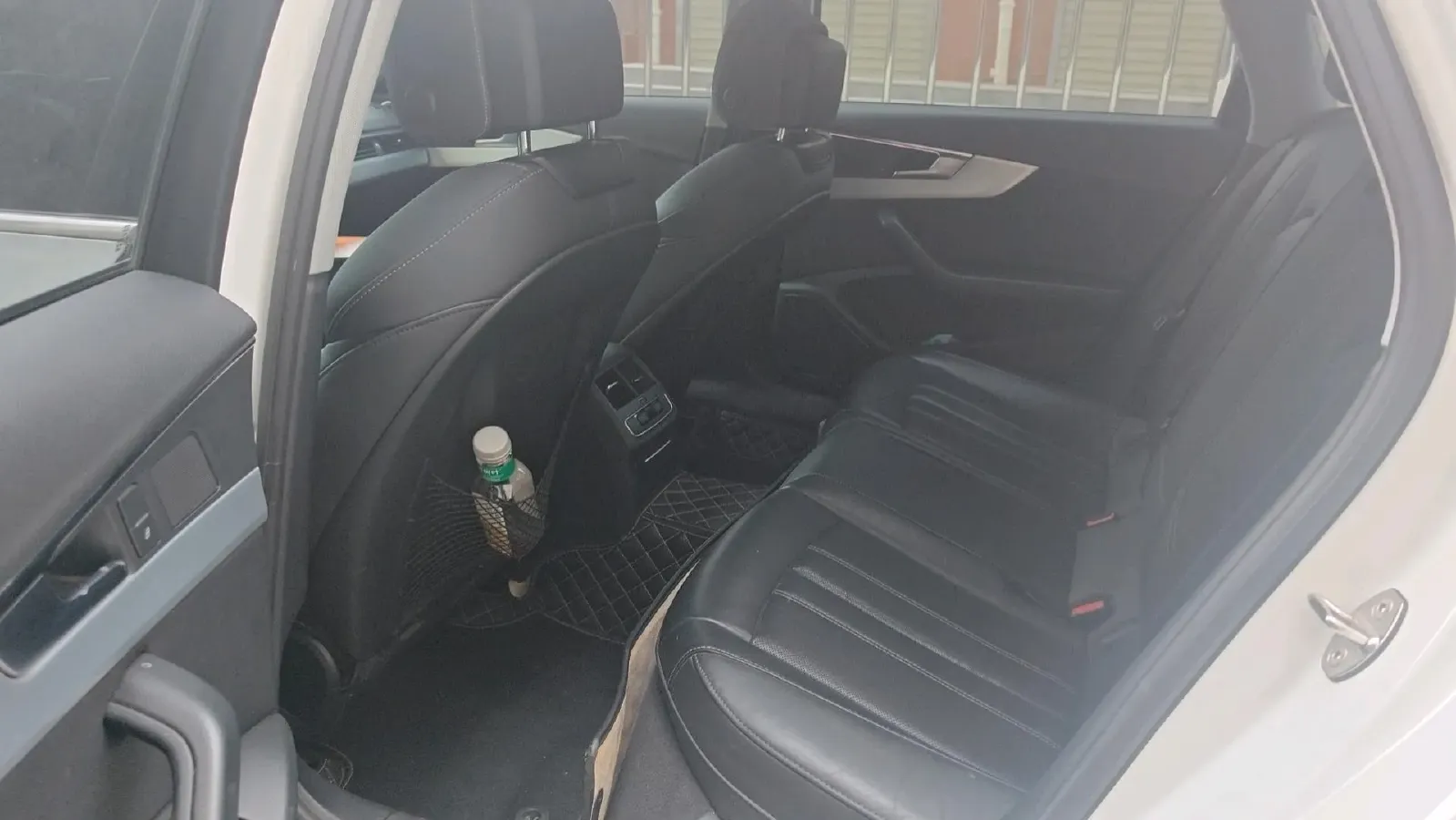 2021 Audi A4L 2.0T 190HP L4 7DCT,autocango,china used car exporter,china ev exporter,chinese used car exporter,chinese used ev exporter