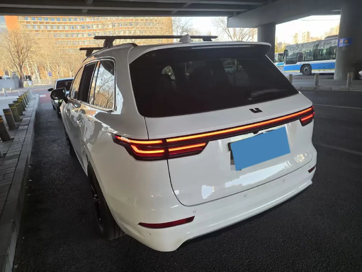 2020 Li ONE Range Extended 131HP REEV 40.5KWH,autocango,china used car exporter,china ev exporter,chinese used car exporter,chinese used ev exporter