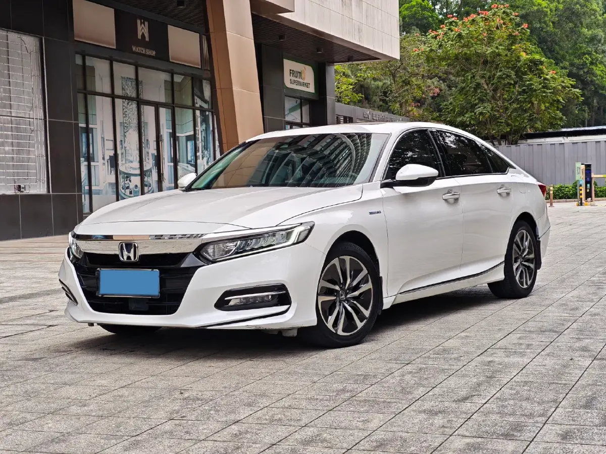 2018 Honda Accord 2.0L 146HP L4 E-CVT Hybrid