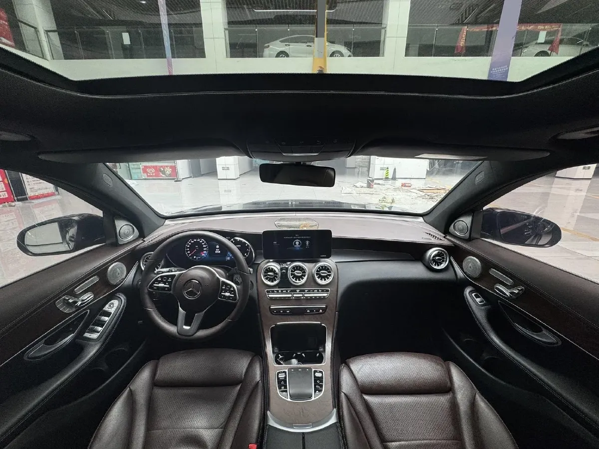 2021 Mercedes-Benz GLC Class 2.0T 197HP L4 9AT,autocango,china used car exporter,china ev exporter,chinese used car exporter,chinese used ev exporter