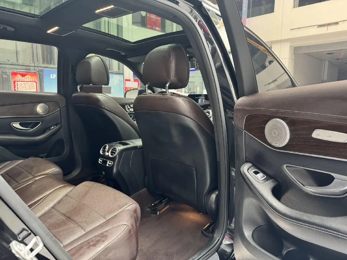 2021 Mercedes-Benz GLC Class 2.0T 197HP L4 9AT,autocango,china used car exporter,china ev exporter,chinese used car exporter,chinese used ev exporter