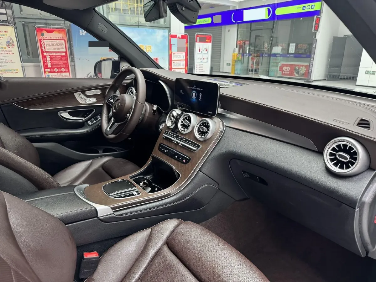 2021 Mercedes-Benz GLC Class 2.0T 197HP L4 9AT,autocango,china used car exporter,china ev exporter,chinese used car exporter,chinese used ev exporter