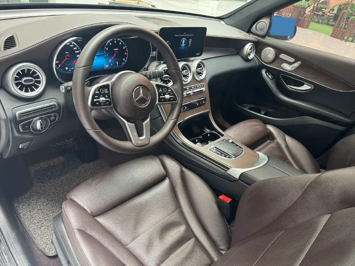 2021 Mercedes-Benz GLC Class 2.0T 197HP L4 9AT,autocango,china used car exporter,china ev exporter,chinese used car exporter,chinese used ev exporter