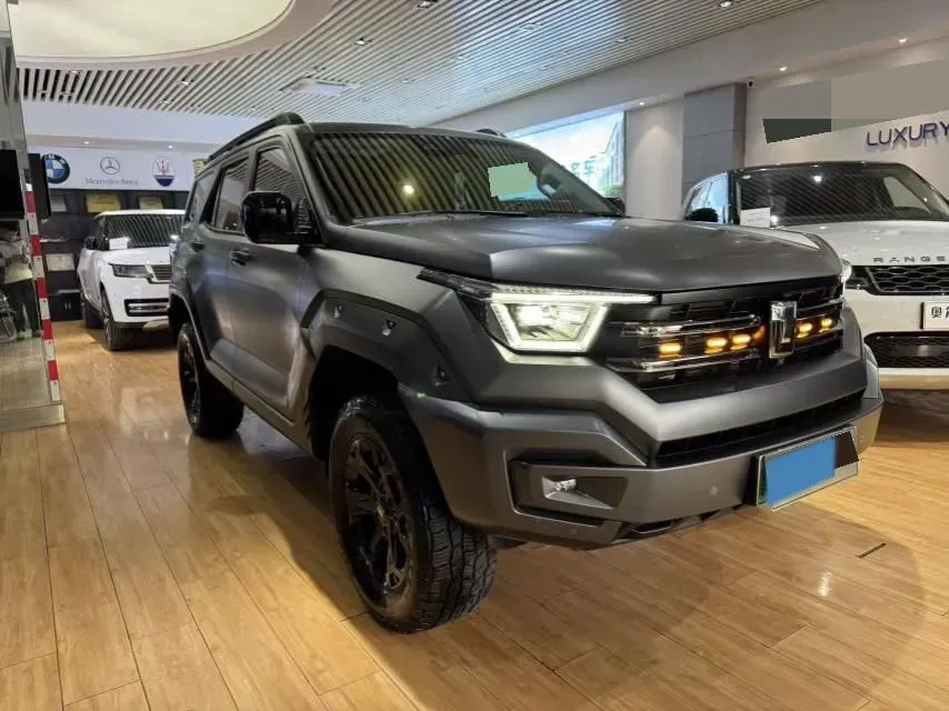2024 Tank 400 2.0T 252HP L4 9AT PHEV 36.7/37.1KWH,autocango,china used car exporter,china ev exporter,chinese used car exporter,chinese used ev exporter