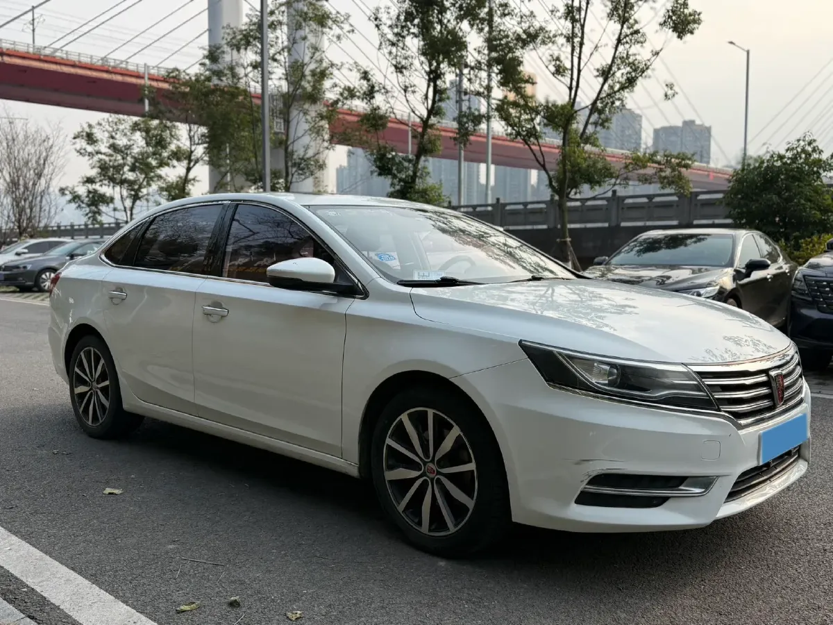 2017 Roewe i6 1.5T 169HP L4 7DCT,autocango,china used car exporter,china ev exporter,chinese used car exporter,chinese used ev exporter