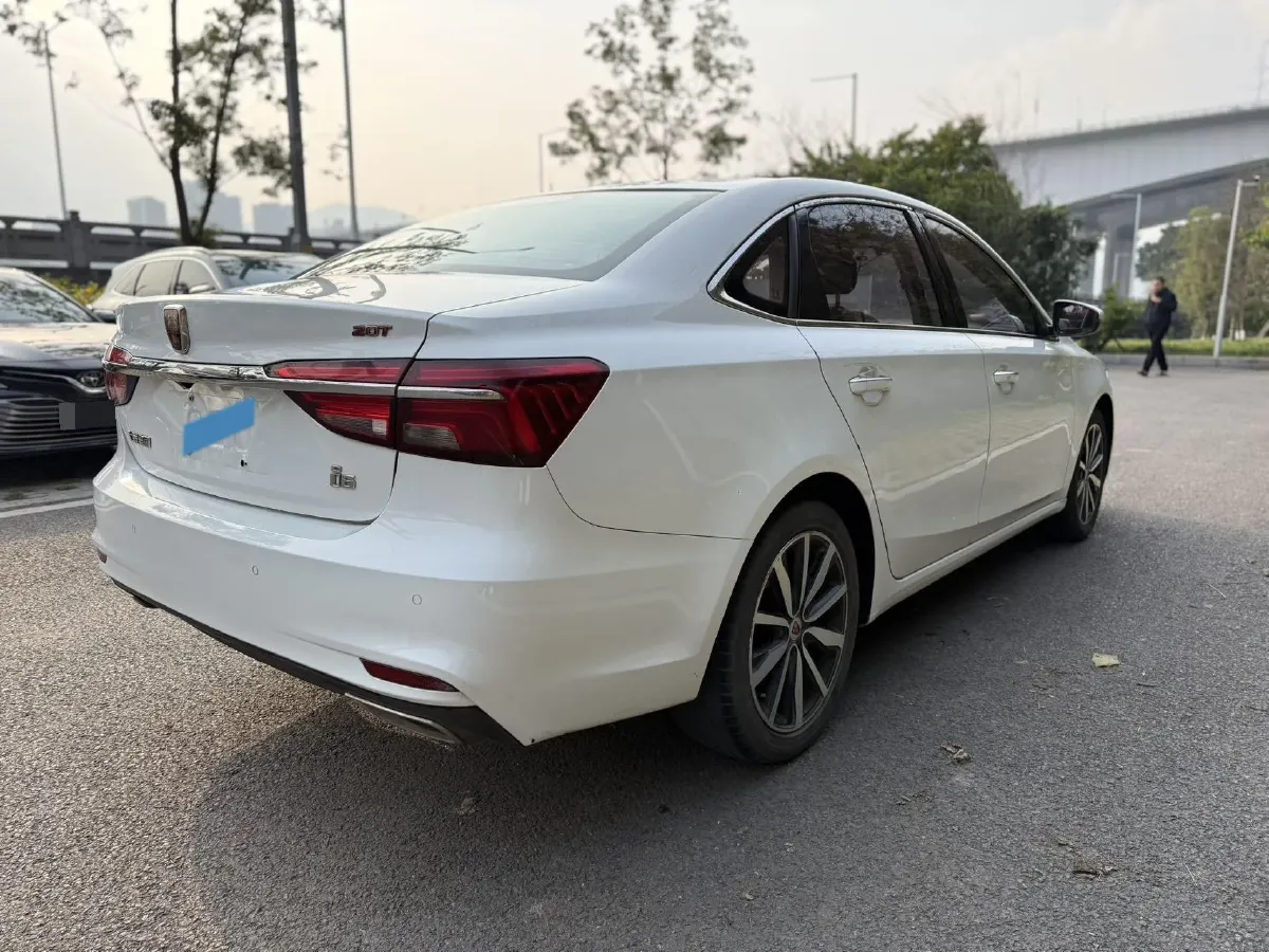 2017 Roewe i6 1.5T 169HP L4 7DCT,autocango,china used car exporter,china ev exporter,chinese used car exporter,chinese used ev exporter