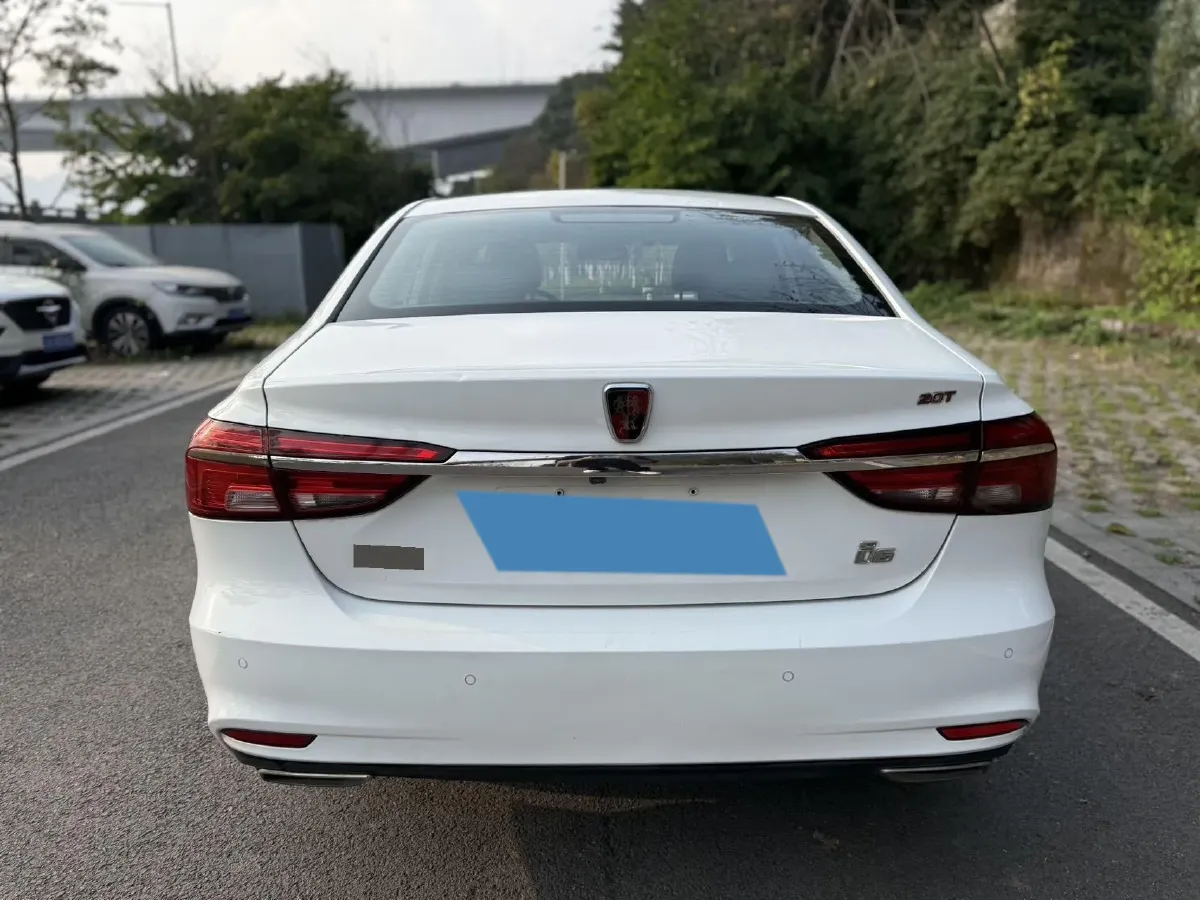 2017 Roewe i6 1.5T 169HP L4 7DCT,autocango,china used car exporter,china ev exporter,chinese used car exporter,chinese used ev exporter