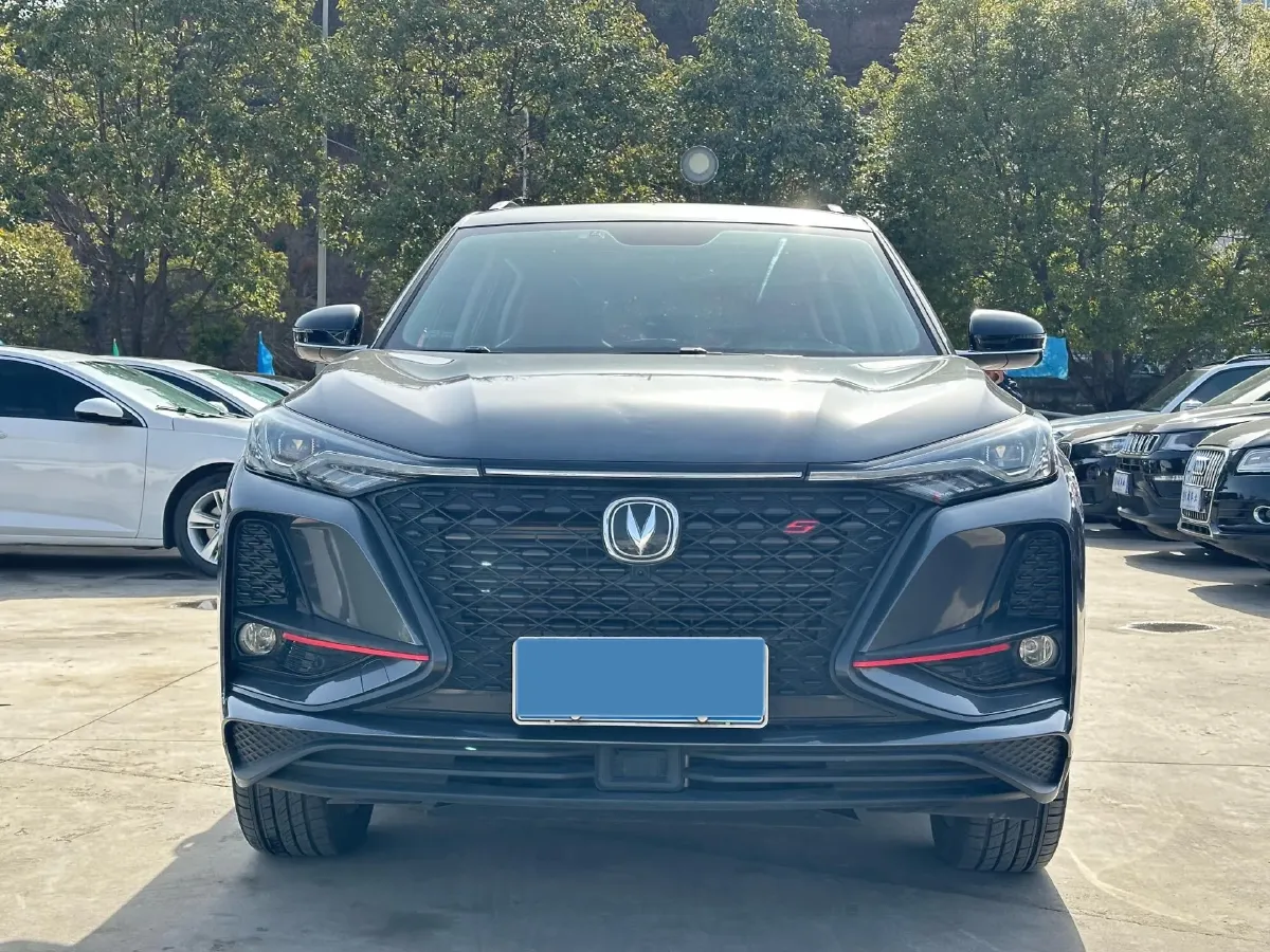 2020 ChangAn CS75 Plus 2.0T 233HP L4 8AT,autocango,china used car exporter,china ev exporter,chinese used car exporter,chinese used ev exporter
