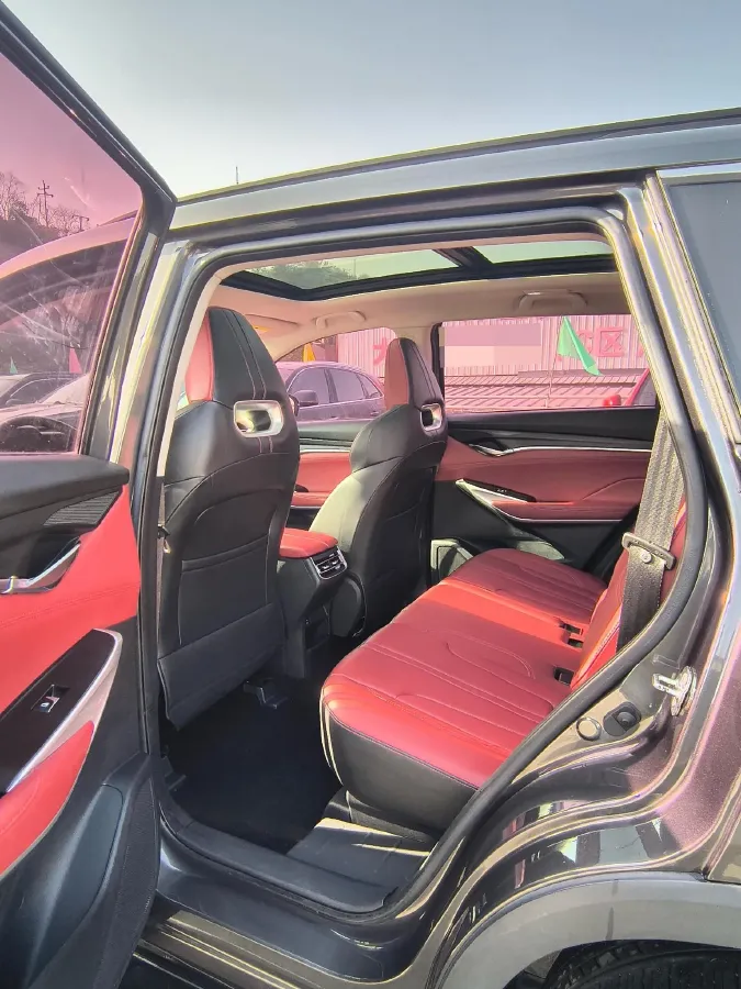 2020 ChangAn CS75 Plus 2.0T 233HP L4 8AT,autocango,china used car exporter,china ev exporter,chinese used car exporter,chinese used ev exporter