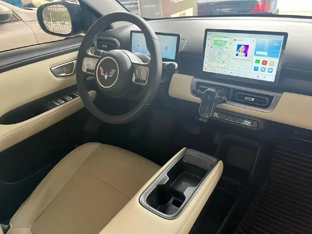 2024 WuLing BinGuoPLUS BEV 37.9KWH,autocango,china used car exporter,china ev exporter,chinese used car exporter,chinese used ev exporter