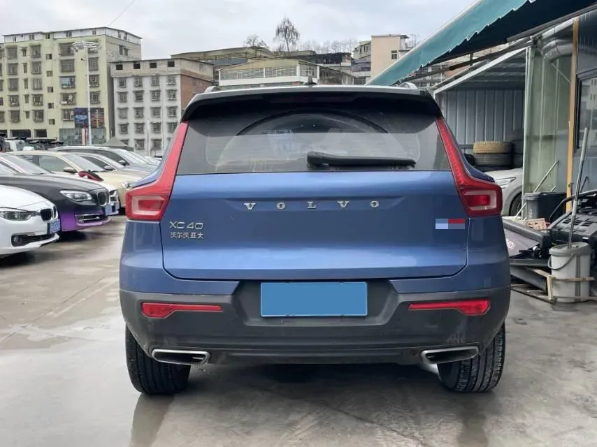 2020 Volvo XC40 2.0T 190HP L4 8AT,autocango,china used car exporter,china ev exporter,chinese used car exporter,chinese used ev exporter