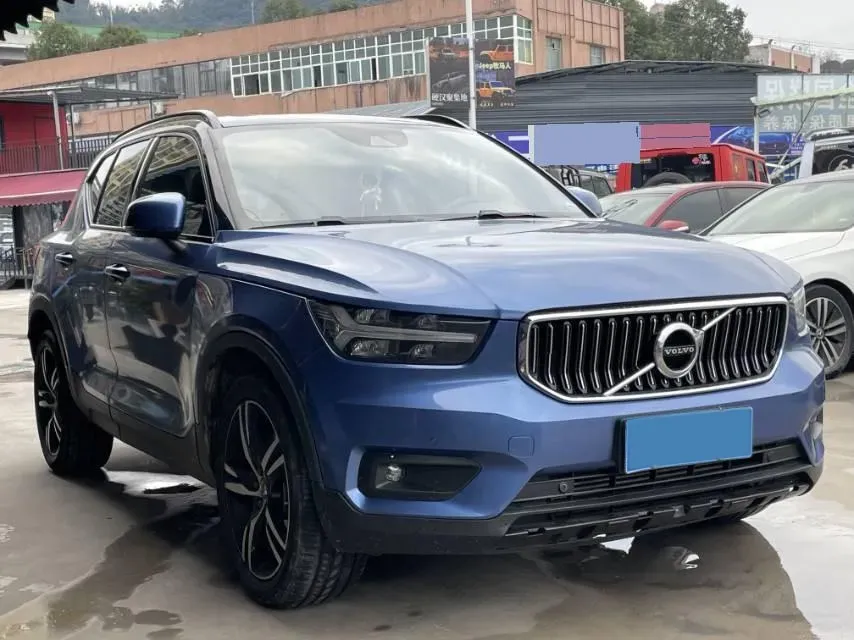 2020 Volvo XC40 2.0T 190HP L4 8AT,autocango,china used car exporter,china ev exporter,chinese used car exporter,chinese used ev exporter