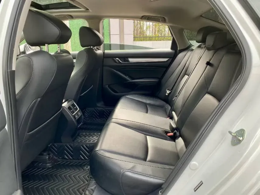 2022 Honda Accord 2.0L 146HP L4 E-CVT Hybrid,autocango,china used car exporter,china ev exporter,chinese used car exporter,chinese used ev exporter