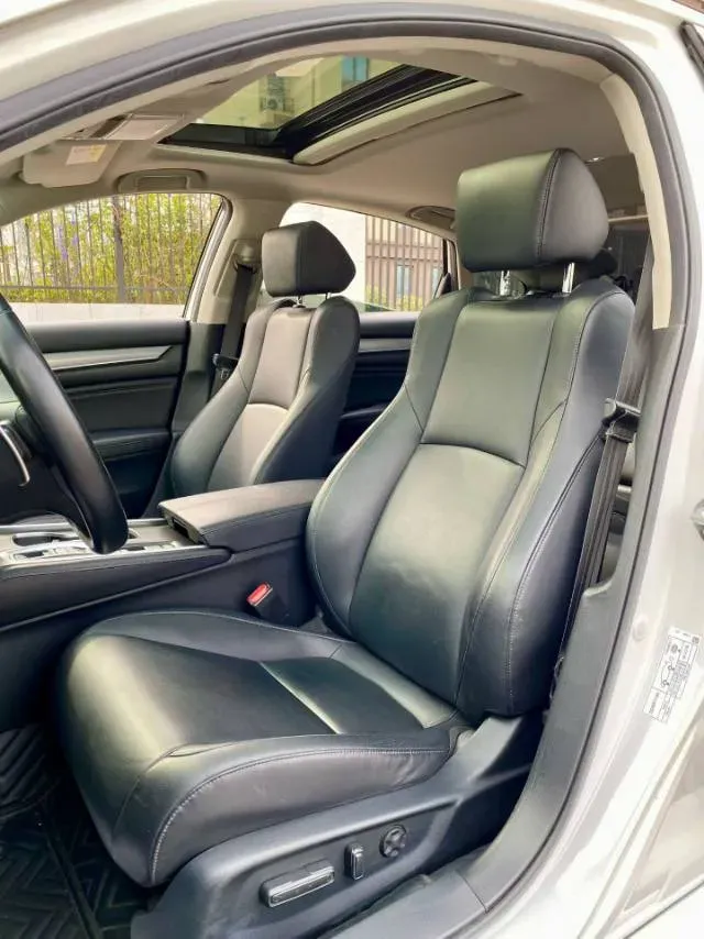 2022 Honda Accord 2.0L 146HP L4 E-CVT Hybrid,autocango,china used car exporter,china ev exporter,chinese used car exporter,chinese used ev exporter