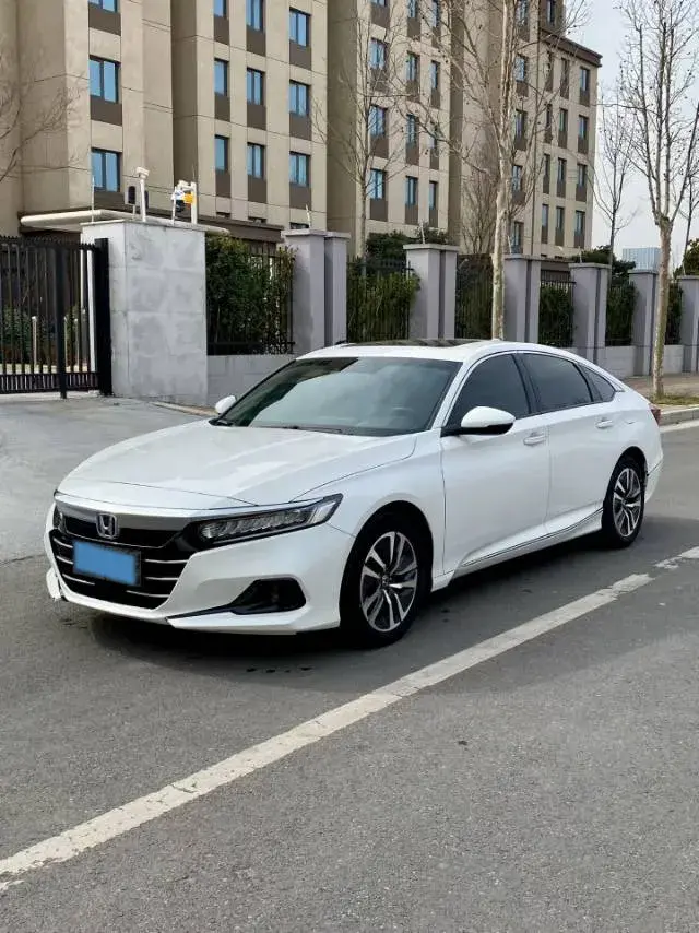 2022 Honda Accord 2.0L 146HP L4 E-CVT Hybrid