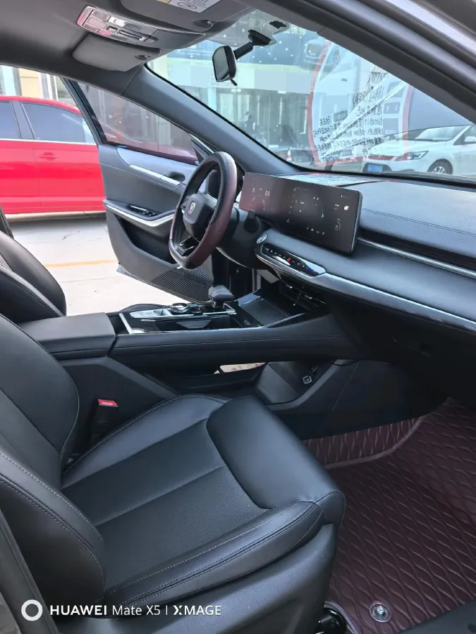 2023 ChangAn Raeton Plus 1.5T 188HP L4 7DCT,autocango,china used car exporter,china ev exporter,chinese used car exporter,chinese used ev exporter