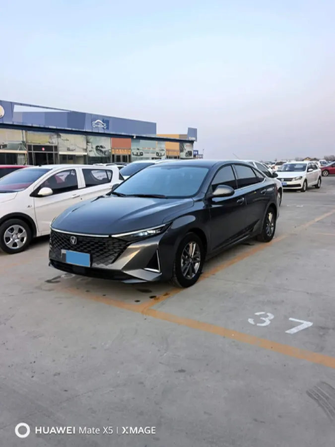 2023 ChangAn Raeton Plus 1.5T 188HP L4 7DCT,autocango,china used car exporter,china ev exporter,chinese used car exporter,chinese used ev exporter