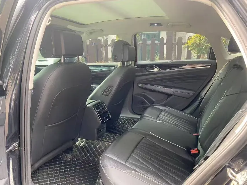 2022 Xpeng P7 BEV 60.2KWH,autocango,china used car exporter,china ev exporter,chinese used car exporter,chinese used ev exporter