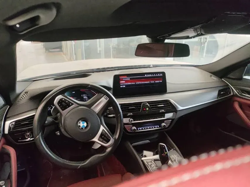 2021 BMW 5 Series 2.0T 252HP L4 8AT,autocango,china used car exporter,china ev exporter,chinese used car exporter,chinese used ev exporter